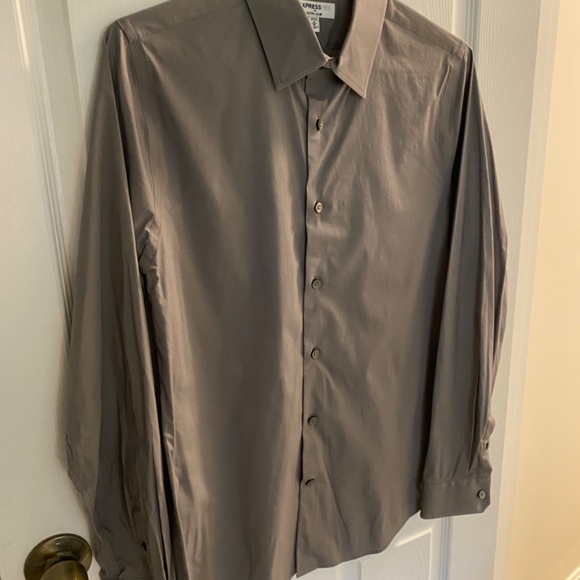 Express Men’s 1MX Button Down, Size M, Dark Grey Solid - Picture 4 of 5
